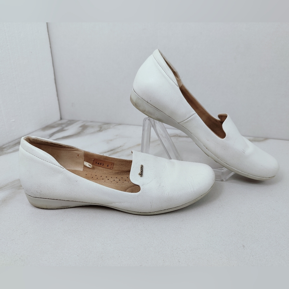 Vicenza Women's White Leather Slip On Loafers Flats, Sz 9